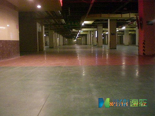 彩色金剛砂加密封固化劑地坪