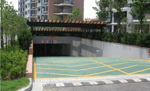 長沙市逸彩環(huán)保科技有限公司,長沙地坪材料,逸彩環(huán)?？萍?地坪材料,環(huán)氧樹脂地坪,金剛砂耐磨地坪